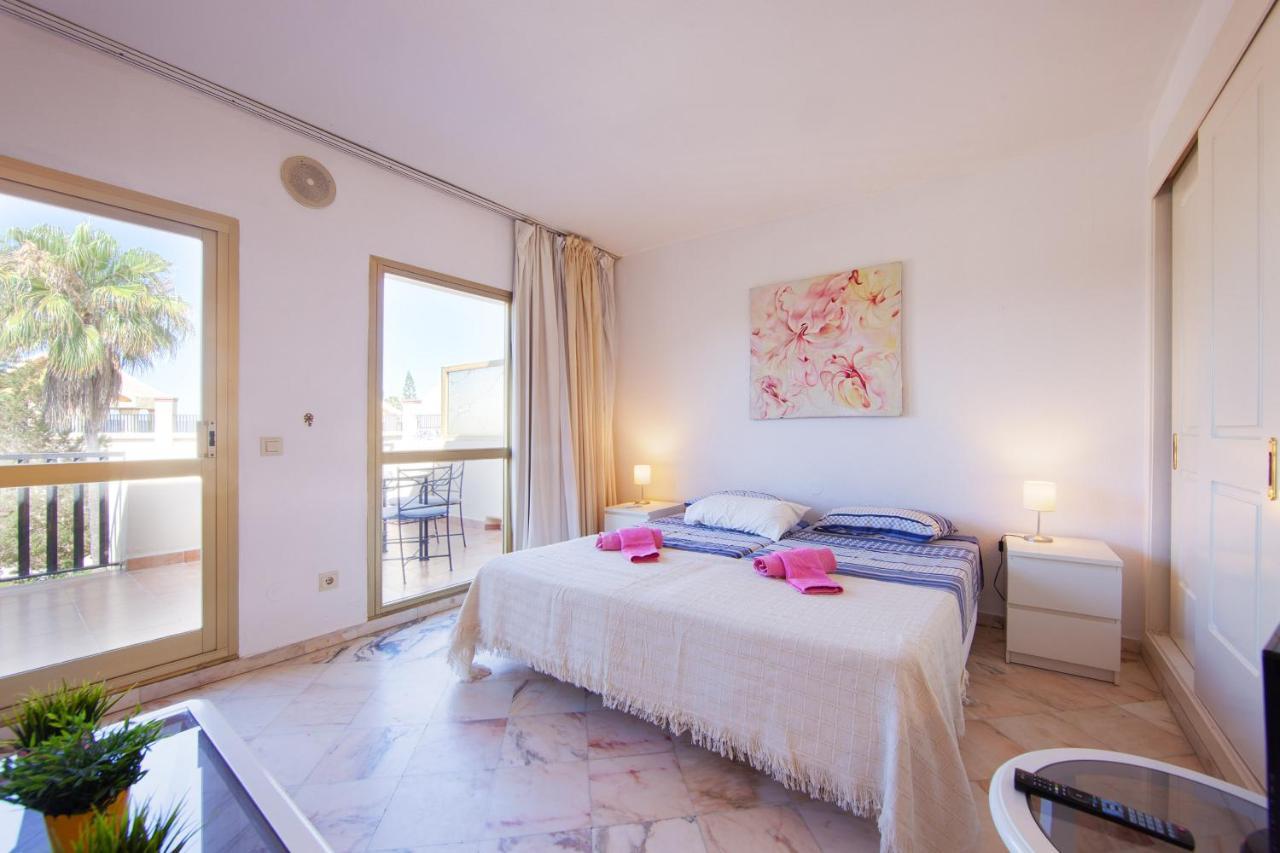 Romana Playa Studio Elviria Marbella Esterno foto